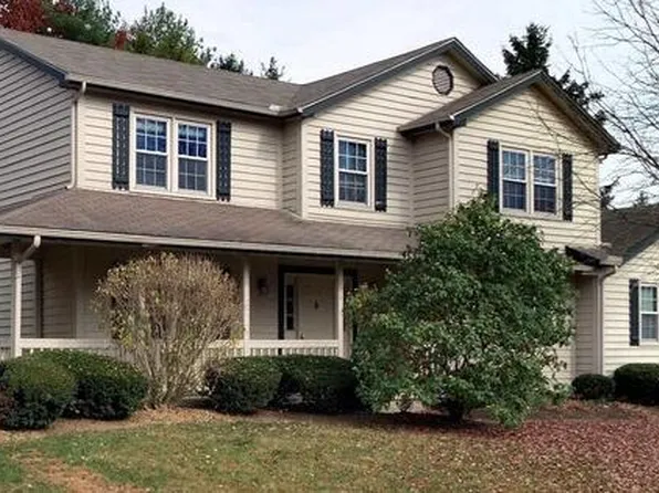 154 Squires Ct, Powell, OH 43065