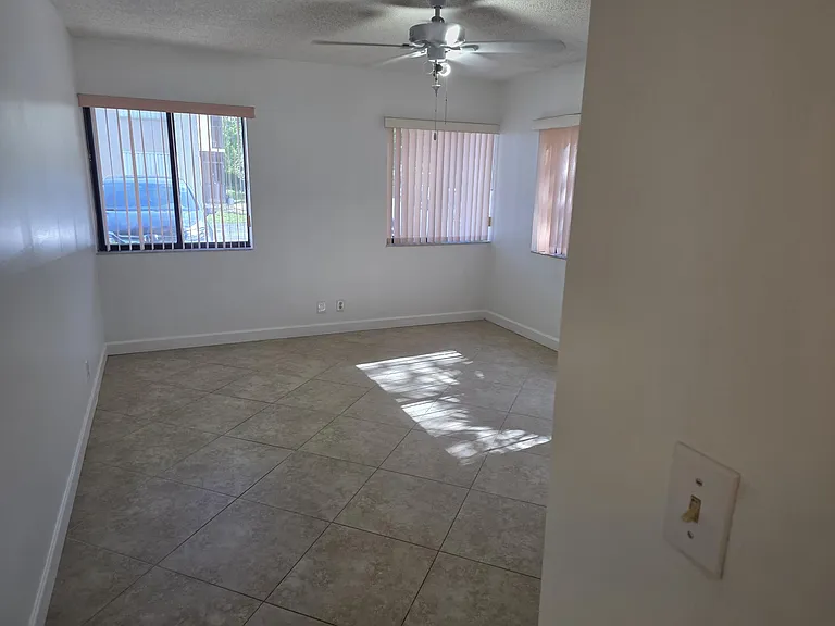 170 SE 7th St #301 — Photo 28