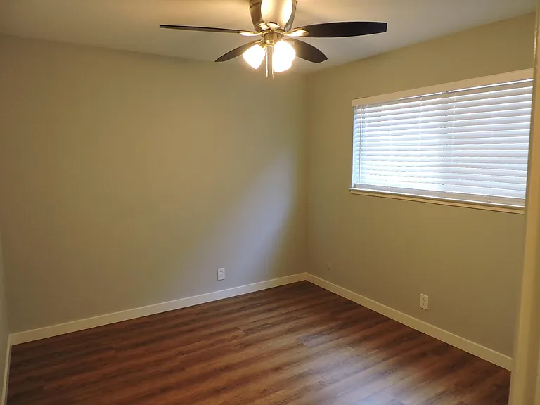2722 U St #3 — Photo 8