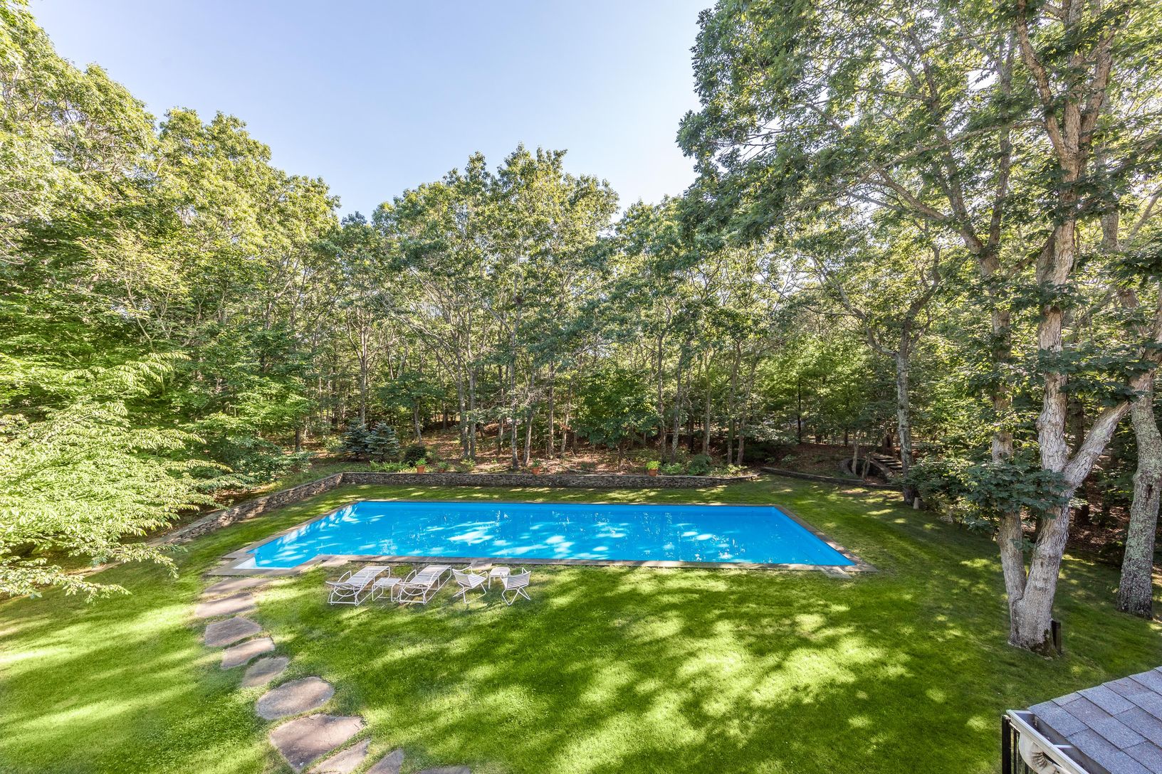  Sprawling and Private ~2 Acre Lot Near Amagansett 