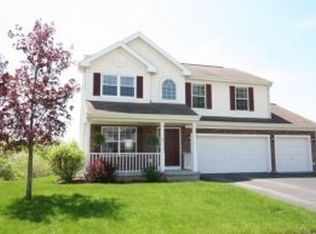 1209 Kennedy Dr, Hartford, WI 53027