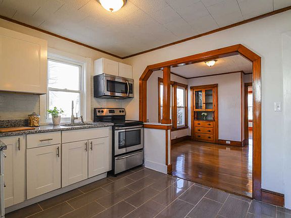 4th image of 73 Grandview Ave