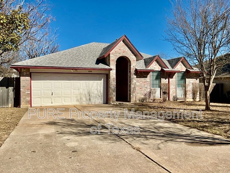 1st image of 606 Eaglecreek Dr