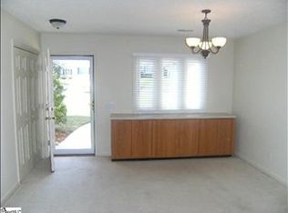 2 Sunbriar Dr, Greenville, SC 29615