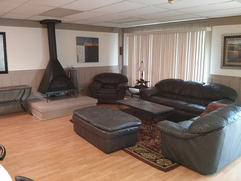 9S201 Lake Dr #2 — Photo 28