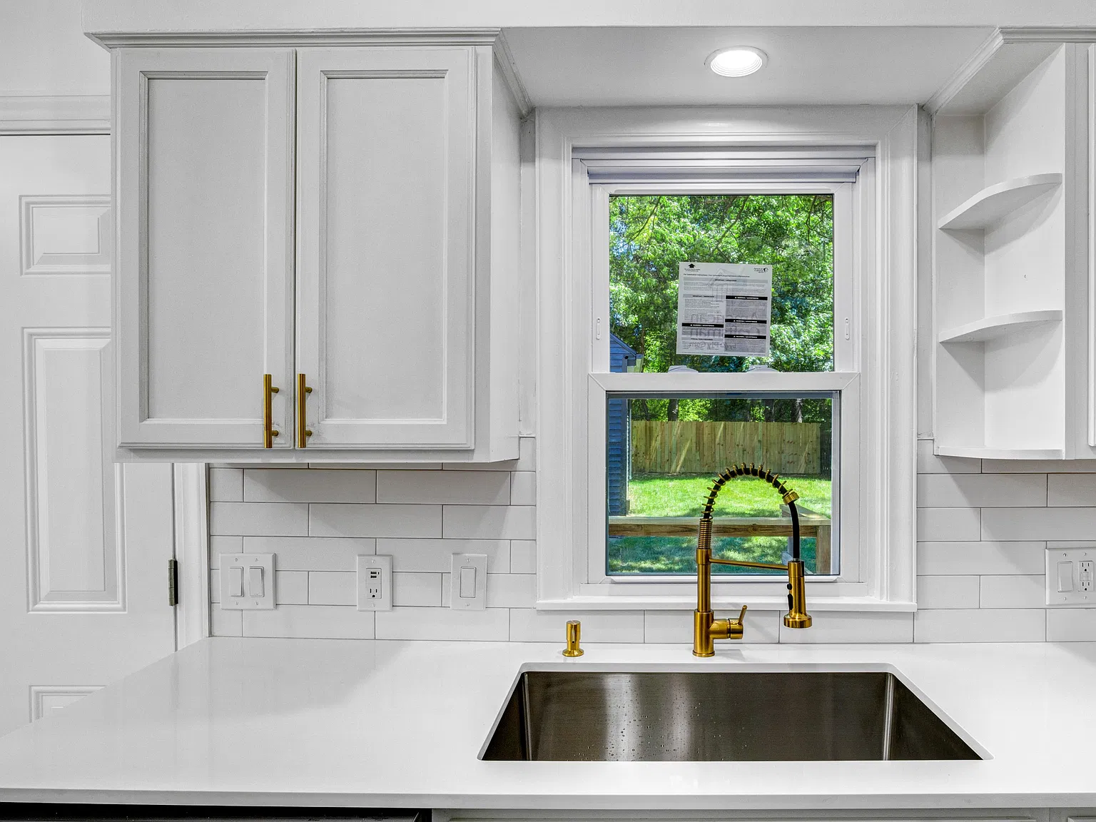 3 bed, 1908 sqft, $2,400 — Photo 3