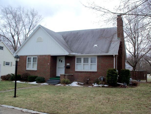 1st image of 616 Lake St #N1030
