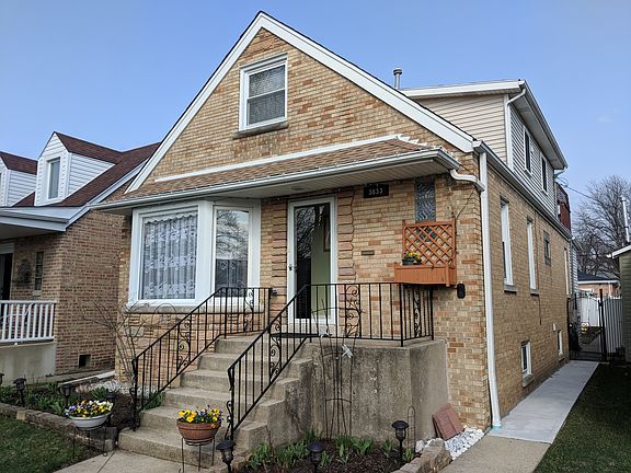 3rd image of 3833 N Plainfield Ave