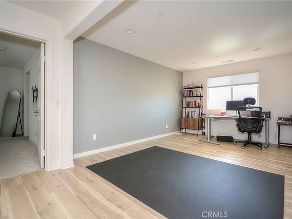 2nd image of 24218 Hillcrest Dr #24218