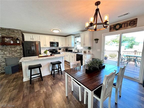 4th image of 90 Bellflower Way #5