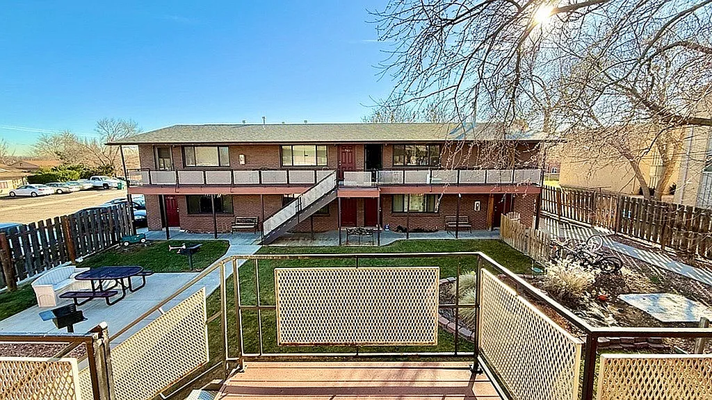 Boardwalk Apartments — Photo 1