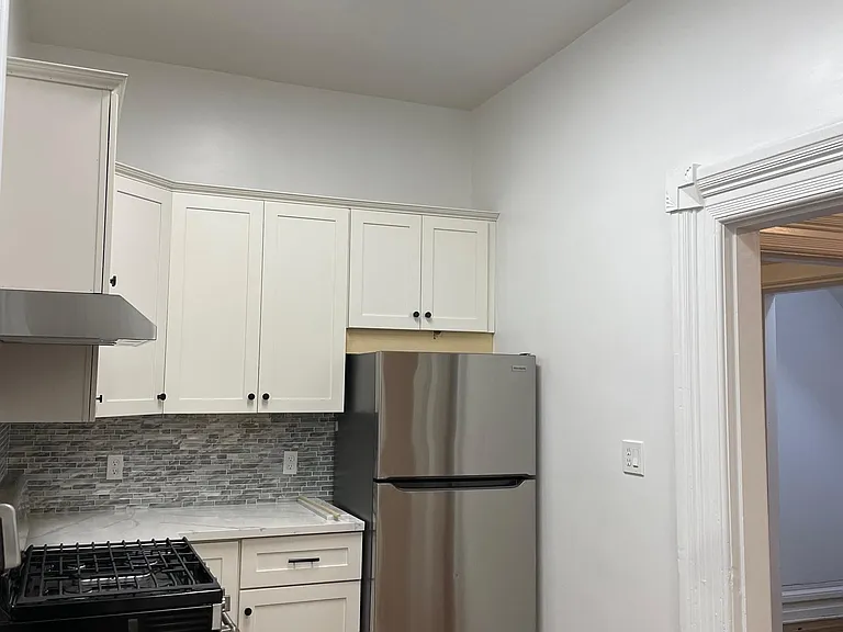 2441 Fillmore St #B — Photo 2