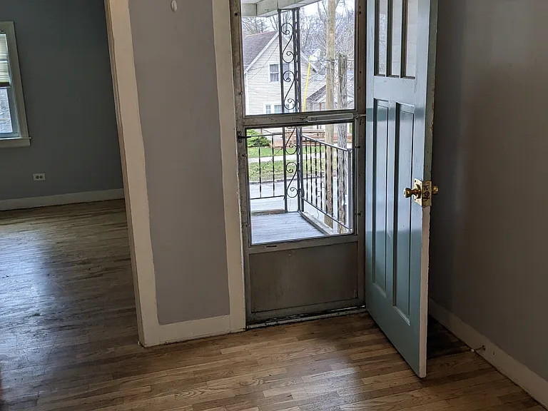 923 McReynolds Ave NW #2 — Photo 7