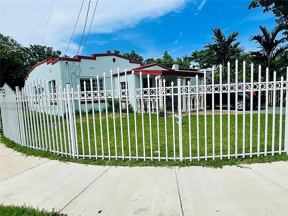2nd image of 2045 NW 34th St