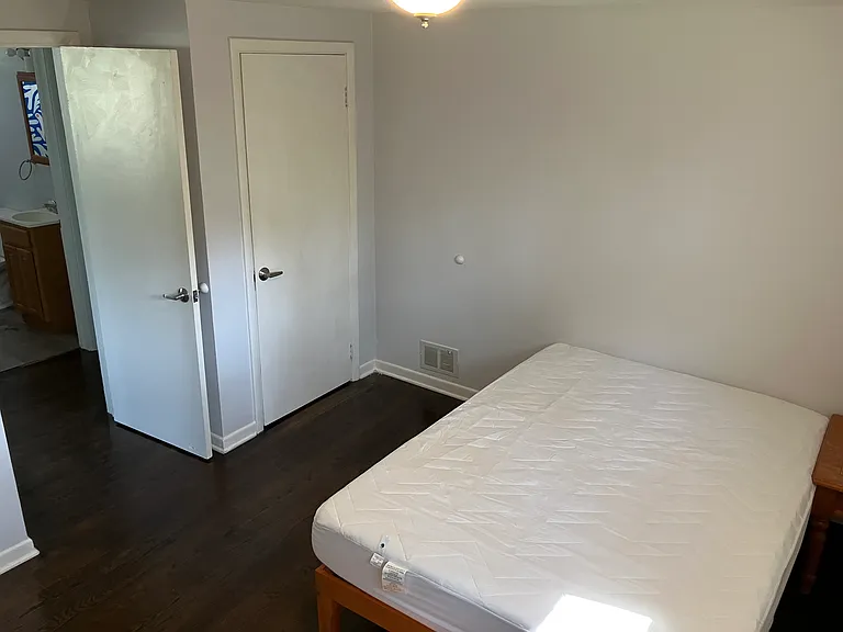 542 Warren Rd #4 — Photo 10
