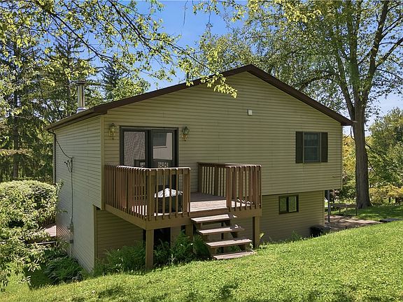 3rd image of 1511 Lake Front Dr