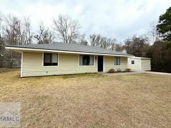 901 Copeland Dr, Hinesville, GA 31313