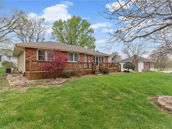 1211 Park Ave, Cameron, MO 64429