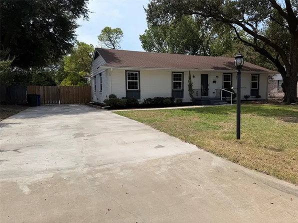 1818 Walnut Ave, Carrollton, TX 75006