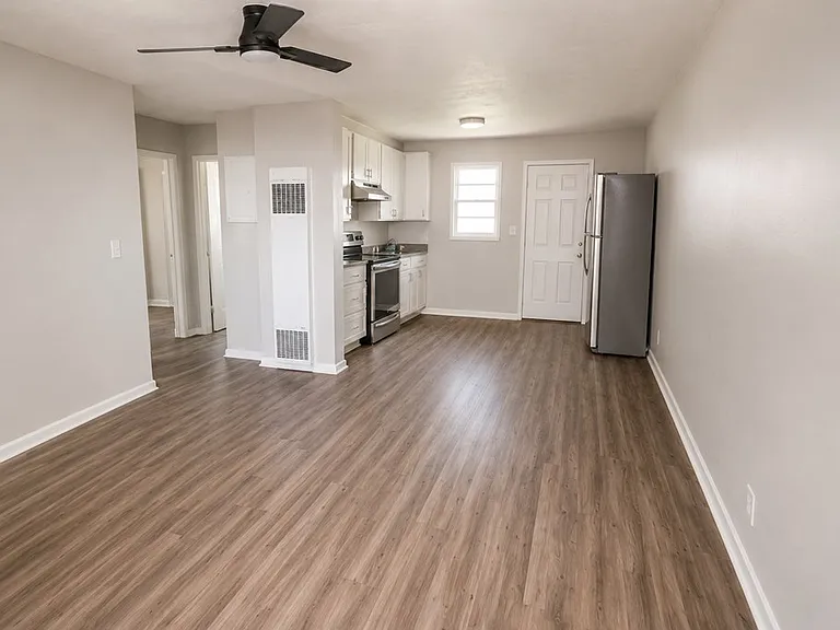 2921 Hood St #2 — Photo 4