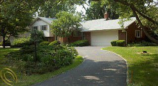 3rd image of 28026 Statler Ln