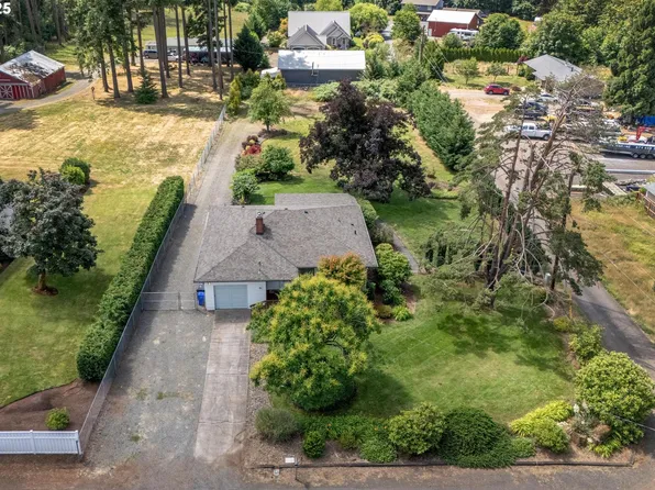 15182 S Henrici Rd, Oregon City, OR 97045