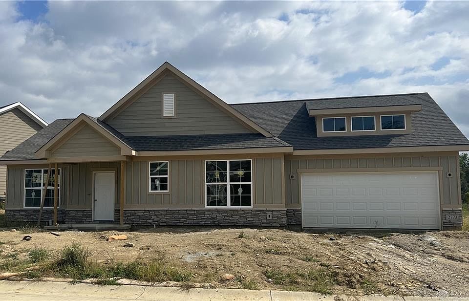 1st image of 155 Greenridge Cir