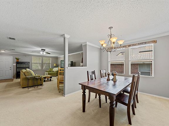 5th image of 804 Lewis Canyon Ln
