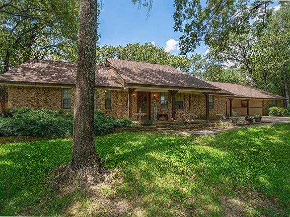 4th image of 555 Westshore Dr
