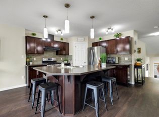 2422 Cassidy Way SW, Edmonton, AB T6W 3E2
