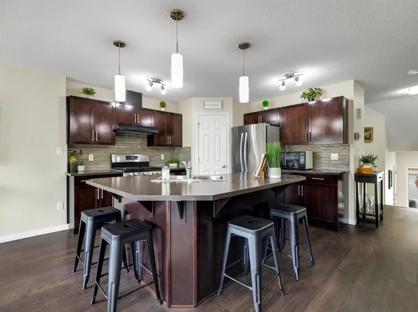 2422 Cassidy Way SW, Edmonton, AB T6W 3E2