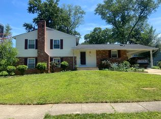 8523 Fairburn Dr, Springfield, VA 22152