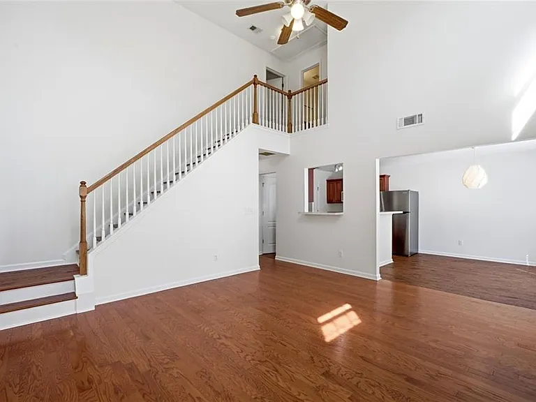 6425 White Walnut Way — Photo 8