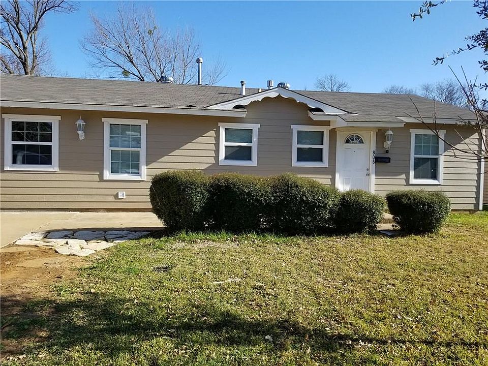 1st image of 806 Bell Dr