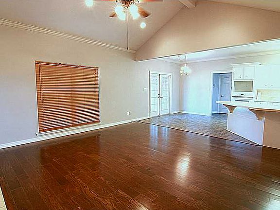 5th image of 339 Collinswood Dr