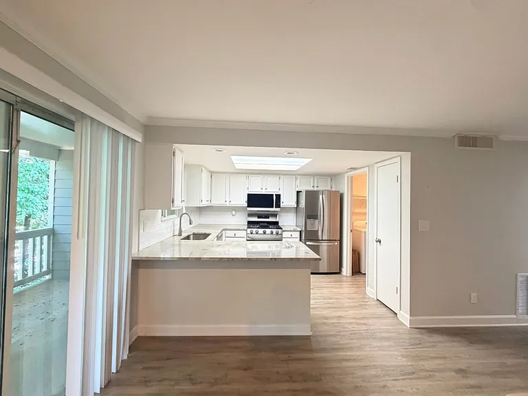 34 Arbor End End SE — Photo 5