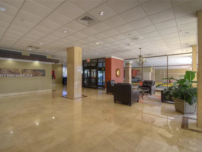 400 Kings Point Dr #102 — Photo 19
