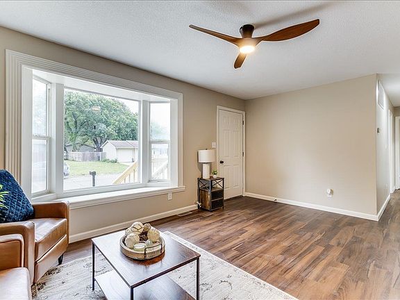 5th image of 305 Central Ave