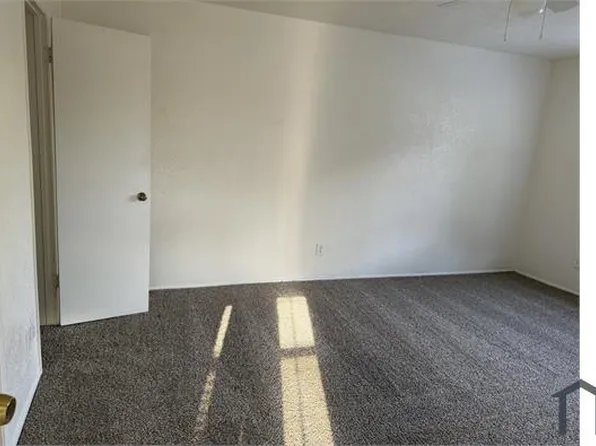 453 Pogue St, Cedar Hill, TX 75104