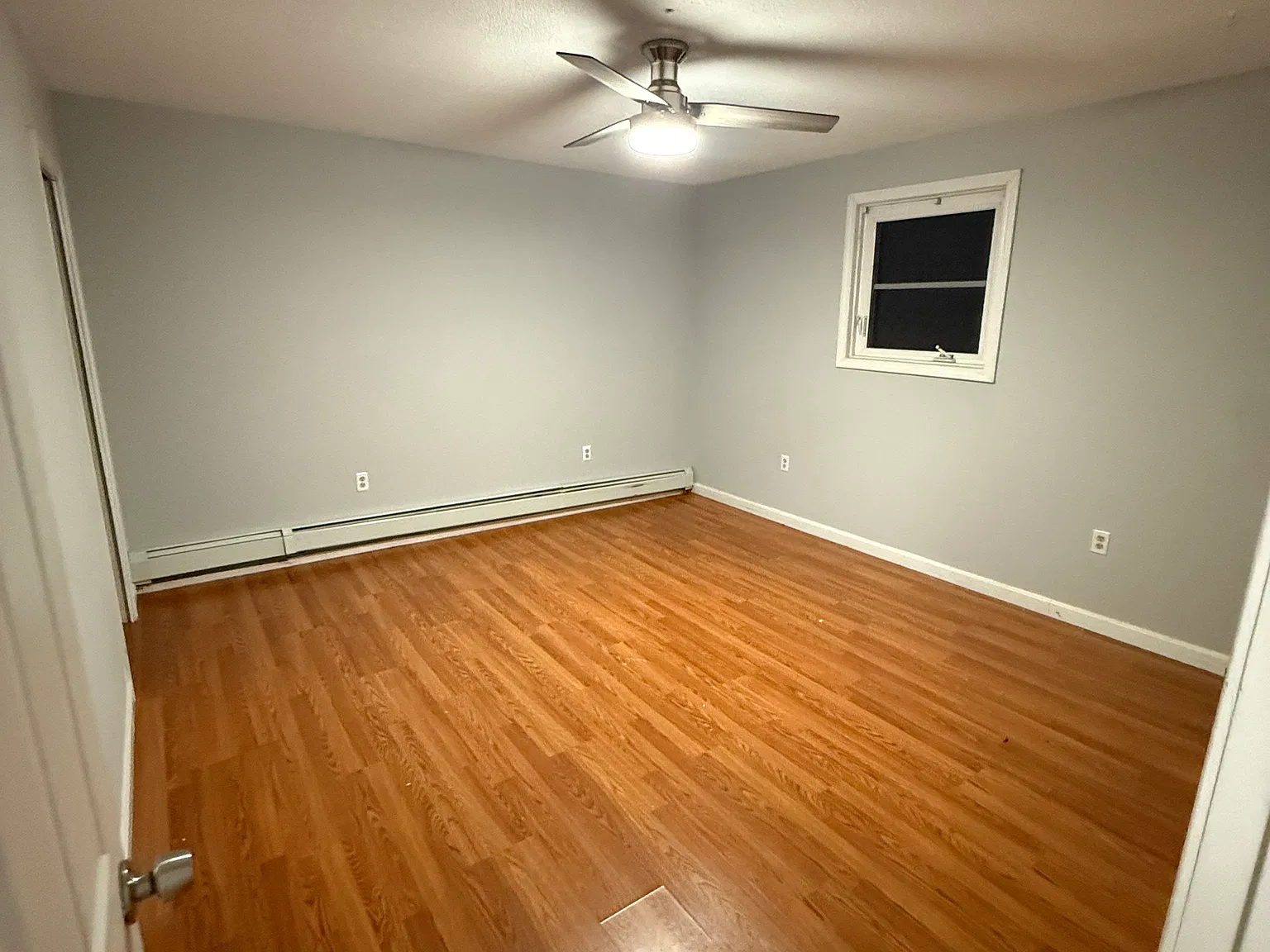 2 bed, 1.5 bath, 1100 sqft, $2,200 — Photo 3