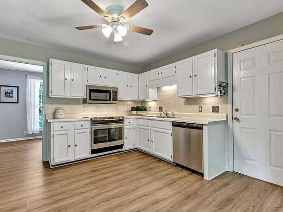 5th image of 7209 Belle Chasse Dr