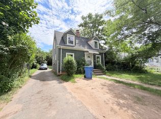 685 Newhall St, Hamden, CT 06517