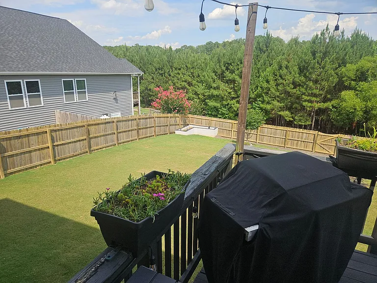 210 Montasel Ct — Photo 3