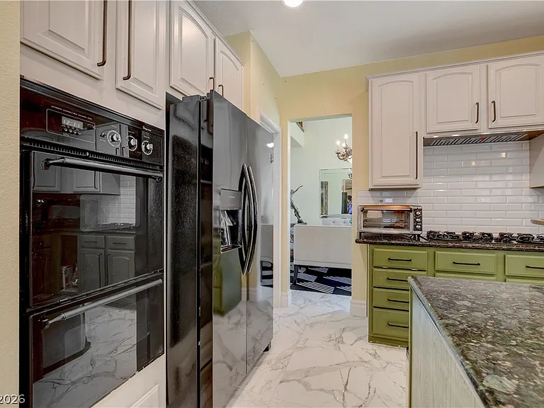 7613 Hackensack Ct — Photo 12