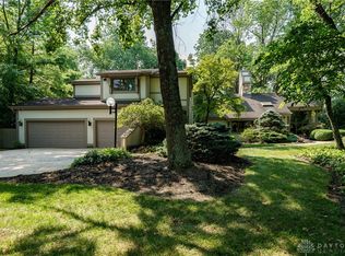 6628 Imperial Woods Rd, Dayton, OH 45459