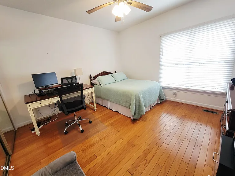207 Danforth Dr — Photo 28