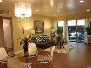 18350 Hatteras St #15, Tarzana, CA 91356