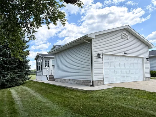 1001 Sweeney St, Mount Pleasant, MI 48858