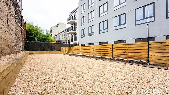 Rented by Nooklyn NYC LLC | media 74