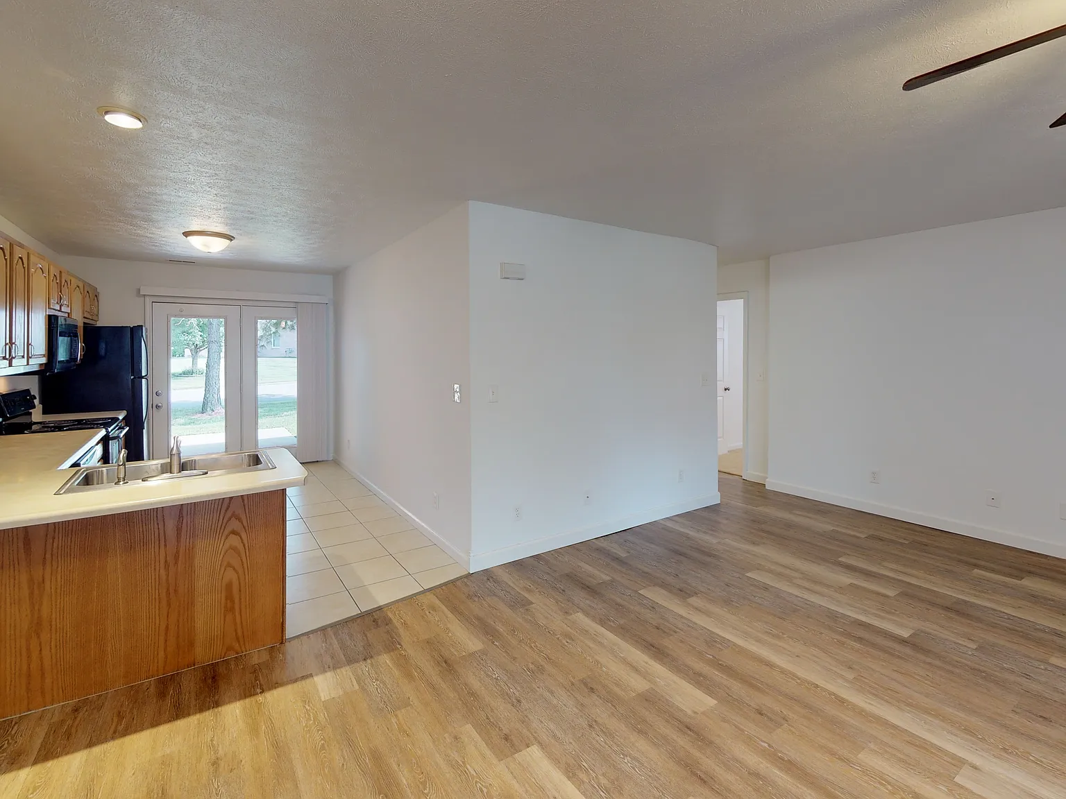 3 bed, 1500 sqft, $1,500 — Photo 4